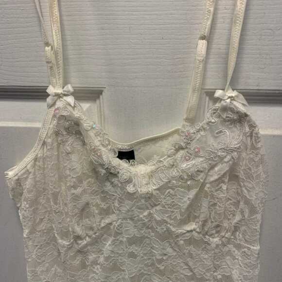 Apt9 Lace VNeck slip size medium - Picture 5 of 5